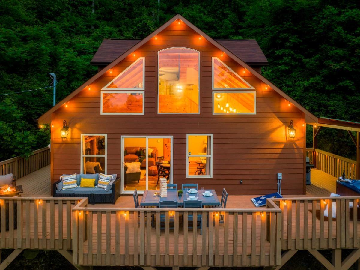 Mountainside - New Luxury Cabin-Fire Table-Hot Tub-3 Pools-Ps5-Bears Gatlinburg Buitenkant foto