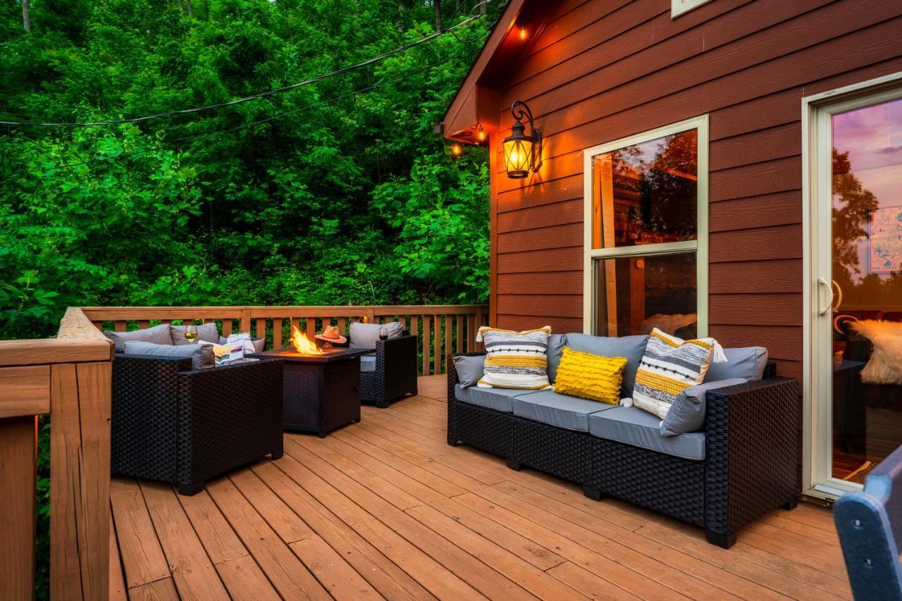 Mountainside - New Luxury Cabin-Fire Table-Hot Tub-3 Pools-Ps5-Bears Gatlinburg Buitenkant foto