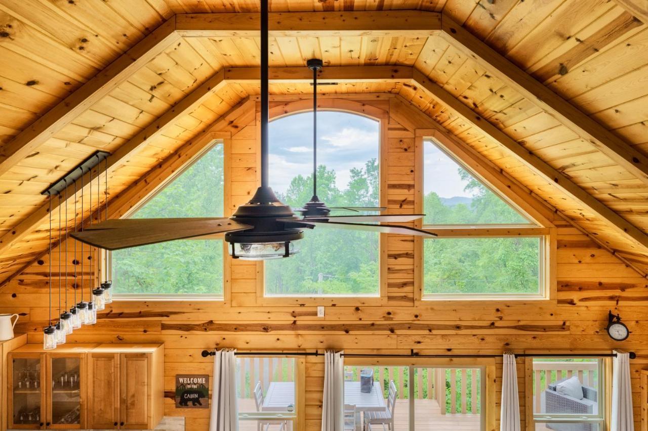Mountainside - New Luxury Cabin-Fire Table-Hot Tub-3 Pools-Ps5-Bears Gatlinburg Buitenkant foto