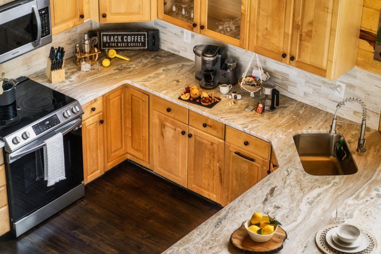 Mountainside - New Luxury Cabin-Fire Table-Hot Tub-3 Pools-Ps5-Bears Gatlinburg Buitenkant foto
